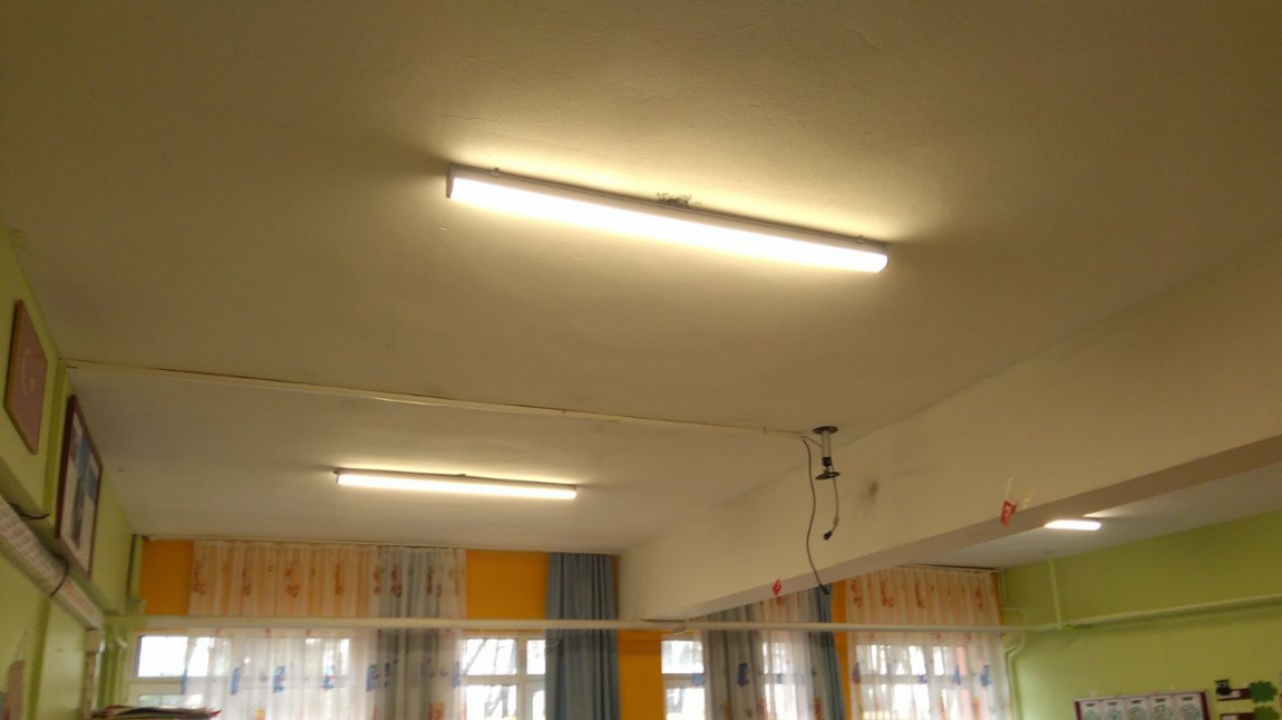 Okulumuzun aydınlatma sistemi yenilendi.